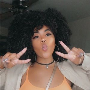 Meet your Posher, Niq